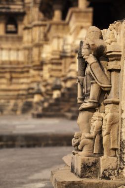 基底凸现的卡修拉荷，印度的寺庙