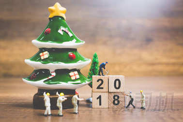 微型人物: 工人团队建筑木块编号2018