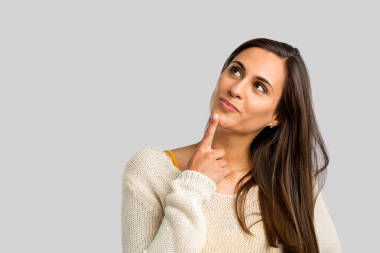 美麗的年輕女子