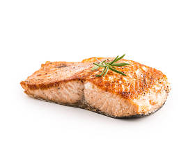 鲑鱼.白色背景鲑鱼烤 steakisolated