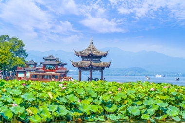 杭州西湖秀麗的風(fēng)景圖片
