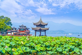 杭州西湖秀丽的风景图片