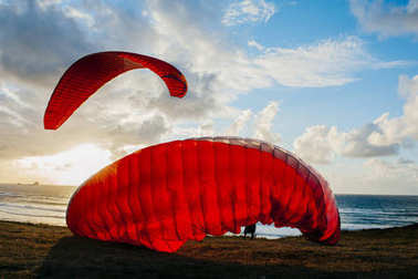 傘兵登陸海濱景