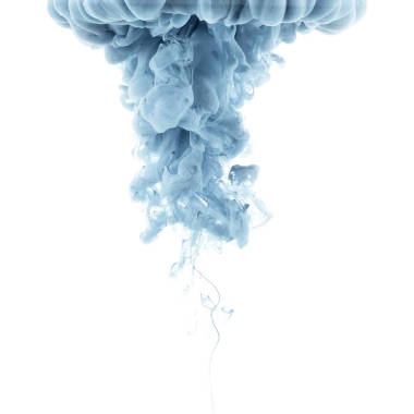 在白色上隔離灰墨飛濺的關(guān)閉視圖