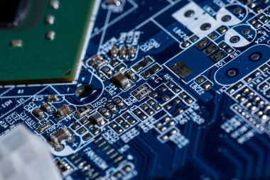 用芯片關(guān)閉計算機主板的視圖圖片