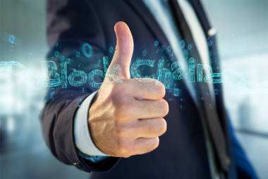 Blockchain 標(biāo)題的 cahin 由數(shù)據(jù)編號-3d 渲染