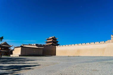 嘉峪关/长城西站古门，中国甘肃