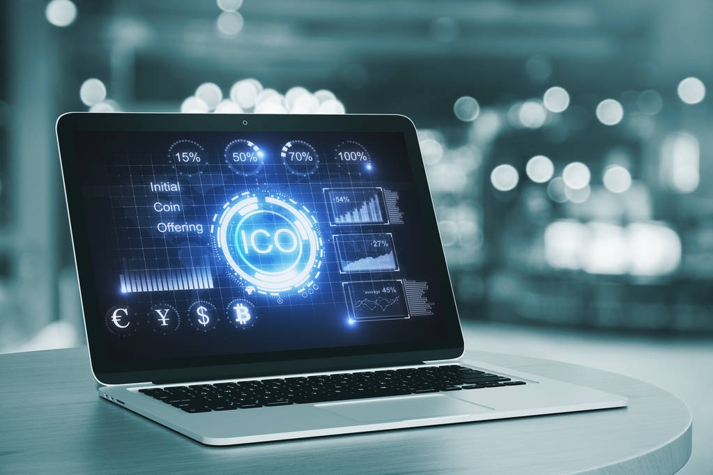 带有 Ico 屏幕的笔记本 