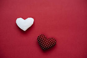 情人节背景与两个爱的礼物心图片