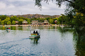 河北承德避暑山庄及其外围寺庙景