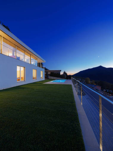 現(xiàn)代別墅, 夜間室外, 燈亮