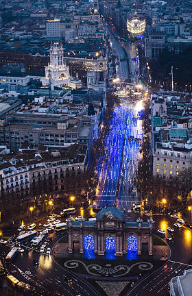 太阳门 Alcala,Madrid,Spain-January,05,2018:Gate 或城堡 Ga