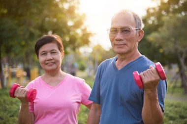 亞洲老年人行使