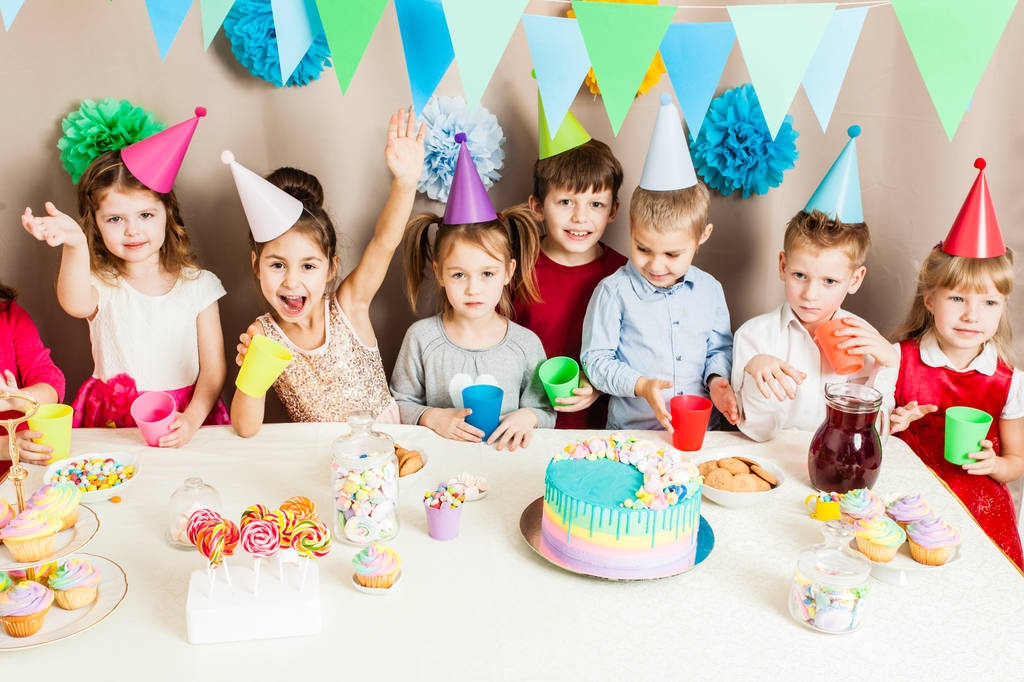 快乐的生日派图片 快乐的生日派图片