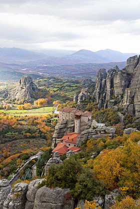 米特奥拉岩石和修道院在希腊图片