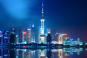 夜上海的天际线