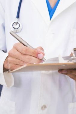 醫(yī)生, 醫(yī)療保健和醫(yī)學(xué)