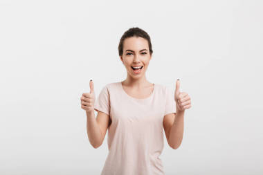 豎起大拇指圖片