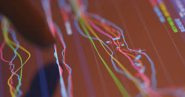 數(shù)字屏幕上的股票市場(chǎng)數(shù)據(jù)分析 