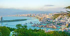 三亚城市全景, 城市的最高点, 凤凰岛
