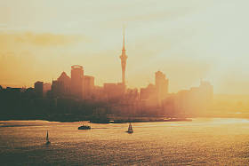 金色的夕阳，在新西兰奥克兰