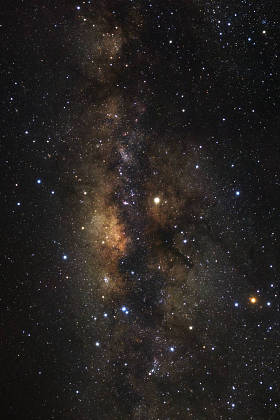 银河系恒星和空间在宇宙中的尘埃