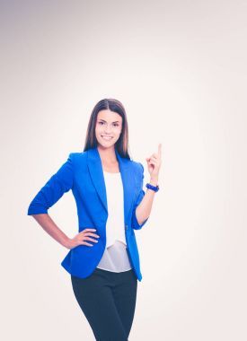 指向的年轻商业女人肖像