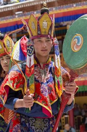 印度北部拉达克1999年10月19日节期间的藏传佛教僧侣