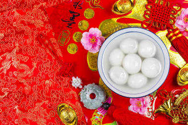 中國元宵節(jié)食品、紅包和金