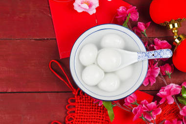 中國元宵節(jié)食品、紅包和金