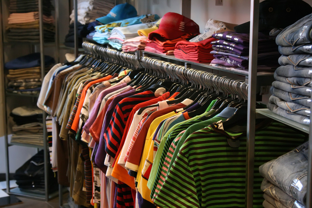 在店里的衣服 在店里的衣服