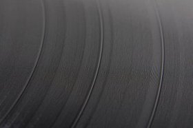 音乐音轨记录在复古乙烯基