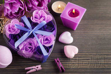 紫色郁金香, 泡沫花瓣圖片