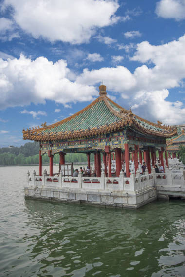 北海公園是一個皇家花園圖片
