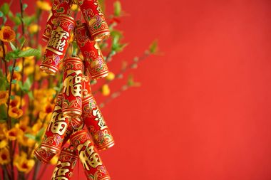 红色背景上的农历新年装饰 红色背景上的农历新年装饰