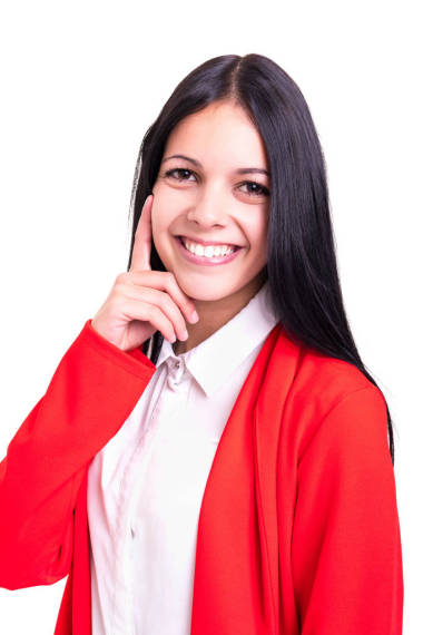 工作室拍攝的一個美麗的年輕女子穿著紅色夾克感人的臉
