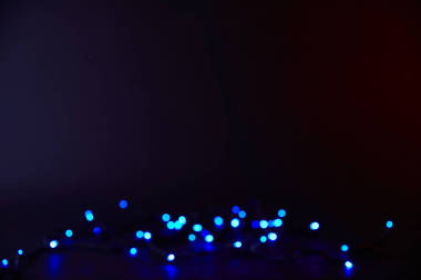 抽象暗背景與藍(lán)色散景