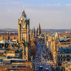 老镇爱丁堡并且爱丁堡城堡图片