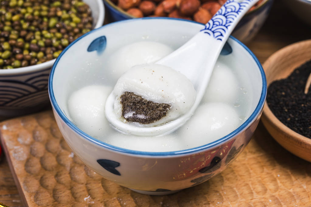 Glutinous rice balls? Lantern Festival in China
