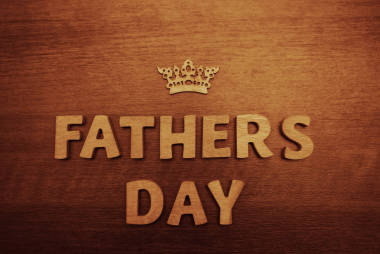 父亲节文本和木冠字以上图片