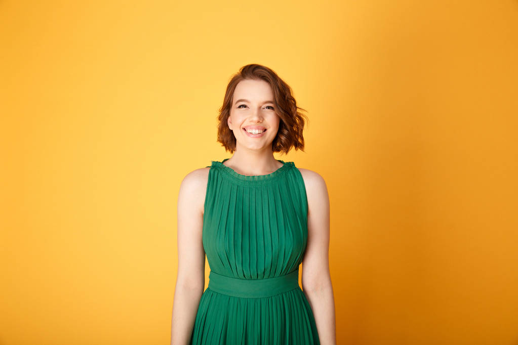 微笑的女人图片