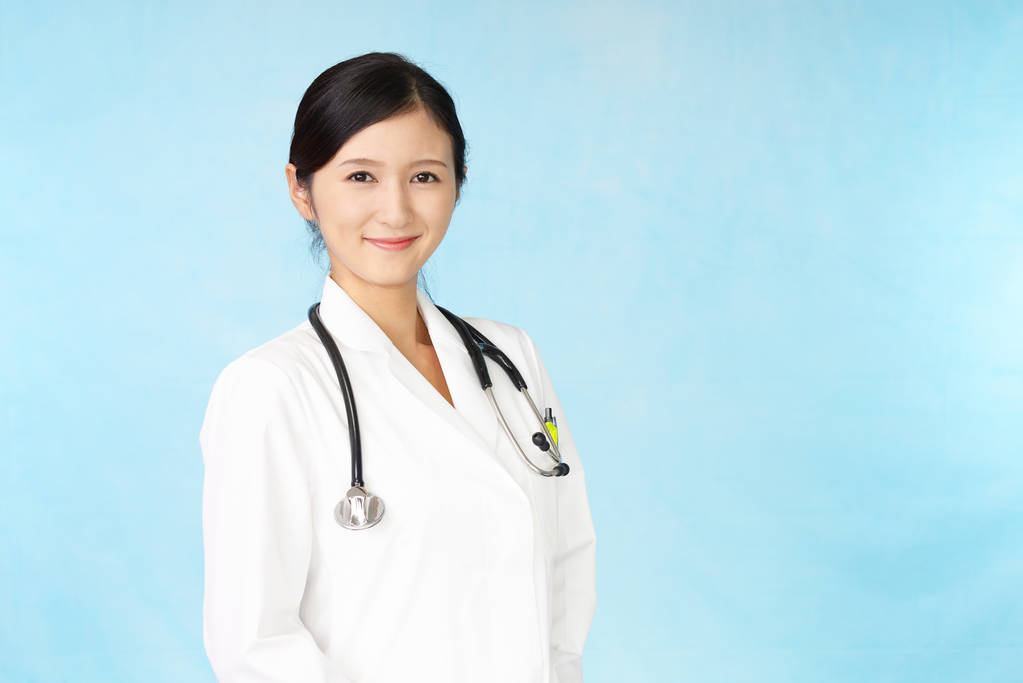 微笑亚洲医学博士图片