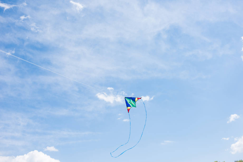高空飞风筝的低角度