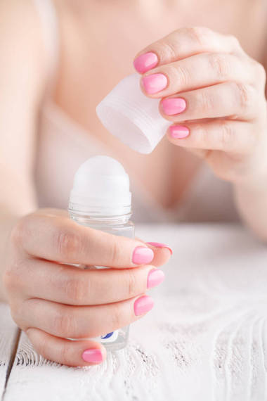 女性手除臭卷圖片