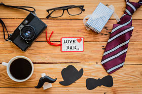 快乐的父亲一天概念. 