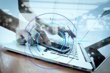 商人手上的雙曝光智能手機(jī)機(jī)智