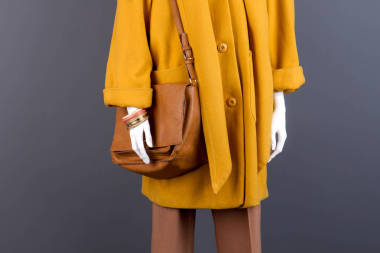 女式時尚皮革手袋棕色顏色.圖片