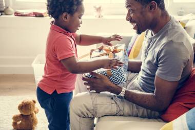 父親用禮物讓兒子大吃一驚