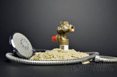 水管和液壓安全組的熱水儲存, 損壞的水垢問題