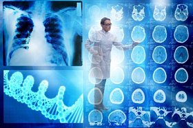 远程医学未来概念中的女医生图片